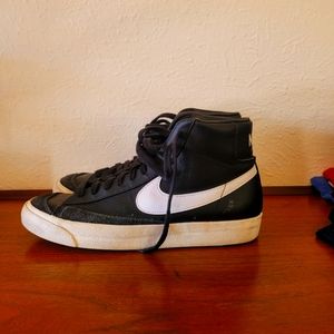 Nike Blazer Mid 77